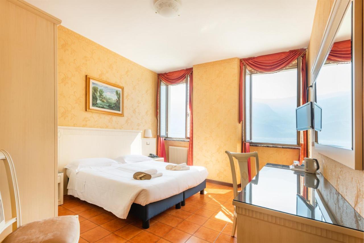 Hotel Le Palme 利莫内-苏尔加达 外观 照片