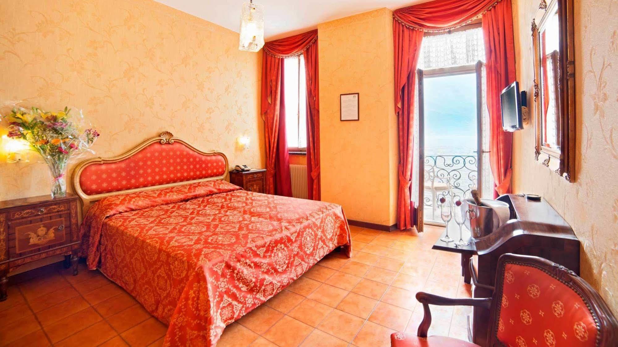 Hotel Le Palme 利莫内-苏尔加达 外观 照片